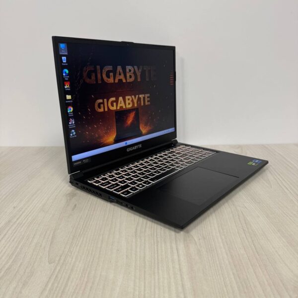 Ігровий ноутбук Gigabyte G6 KF / 16" (1920x1200) IPS / Intel Core i7-13620H (10 (16) ядер по 3.6 - 4.9 GHz) / 16 GB DDR5 / 1000 GB SSD NVMe / nVidia GeForce RTX 4060, 8 GB GDDR6, 128-bit / WebCam - Зображення 4