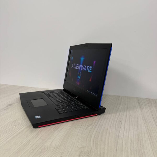 Ігровий ноутбук Б-клас Dell Alienware 15 R3 / 15.6" (1920x1080) IPS / Intel Core i5-6300HQ (4 ядра по 2.3 - 3.2 GHz) / 16 GB DDR4 / 256 GB SSD NVMe / nVidia GeForce GTX 1060, 6 GB GDDR5, 192-bit / WebCam - Зображення 5