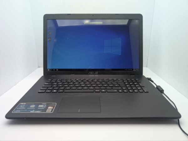 Ноутбук Asus F751S / 17.3” (1600x900) TN / Intel Celeron N3060 (2 ядра по 1.6 - 2.4 GHz) / 8 GB DDR3 / 120 GB SSD / Intel HD Graphics / WebCam / DVD-ROM - Зображення 2