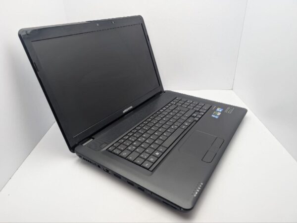 Ноутбук Medion Akoya P7618 / 17.3" (1600x900) TN / Intel Core i5-480M (2 (4) ядра по 2.66 - 2.93 GHz) / 6 GB DDR3 / 1000 GB HDD / nVidia GeForce GT 540M, 1 GB GDDR3, 128-bit / WebCam / DVD-ROM - Зображення 6