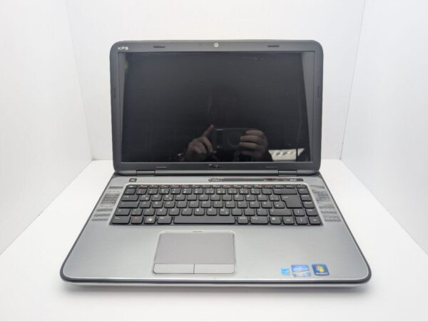 Ноутбук Dell XPS L502X / 15.6" (1366x768) TN / Intel Core i7-2670QM (4 (8) ядра по 2.2 - 3.1 GHz) / 8 GB DDR3 / 1000 GB HDD / nVidia GeForce GT 540M, 2 GB GDDR3, 128-bit / WebCam / DVD-ROM - Зображення 3
