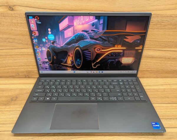 Ультрабук Б-клас Dell Vostro 15 5510 / 15.6" (1920x1080) IPS / Intel Core i7-11370H (4 (8) ядра по 3.0 - 4.8 GHz) / 16 GB DDR4 / 512 GB SSD / Intel Iris Xe Graphics / WebCam / TouchID / Windows 11 - Зображення 2