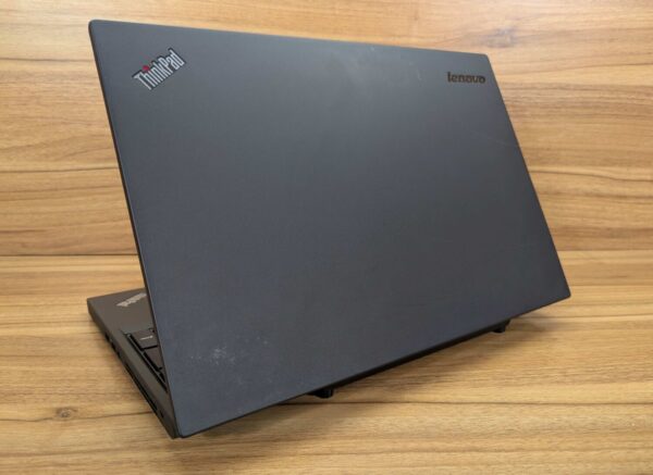 Ноутбук Lenovo ThinkPad W550s / 15.6" (2880x1620) IPS Touch / Intel Core i7-5600U (2 (4) ядра по 2.6 - 3.2 GHz) / 16 GB DDR3 / 480 GB SSD / nVidia Quadro K620M, 2 GB DDR3, 64-bit / WebCam / Windows 10 - Зображення 6