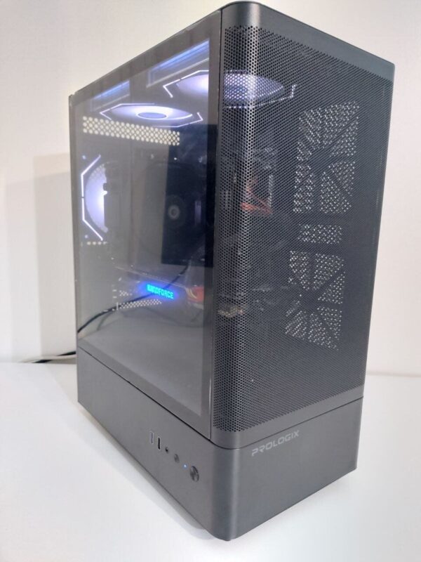 Ігровий ПК Prologix GM-01MAB Tower / Intel Core i7-6700K (4 (8) ядра по 4.2 - 4.2 GHz) / 24 GB DDR4 / 256 GB SSD M.2 + 1000 GB HDD / nVidia GeForce GTX 1070, 8 GB GDDR5, 256-bit / 600W + Кабелі підключення, перехідник, пульт управління - Зображення 2