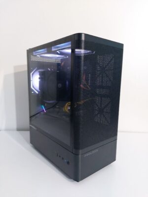 Ігровий ПК Prologix GM-01MAB Tower / Intel Core i5-9600K (6 ядер по 3.7 - 4.6 GHz) / 32 GB DDR4 / 250 GB SSD M.2 + 1000 GB HDD / AMD Radeon RX 5700 XT, 8 GB GDDR6, 256-bit / 650W + Кабелі підключення, перехідник, пульт управління