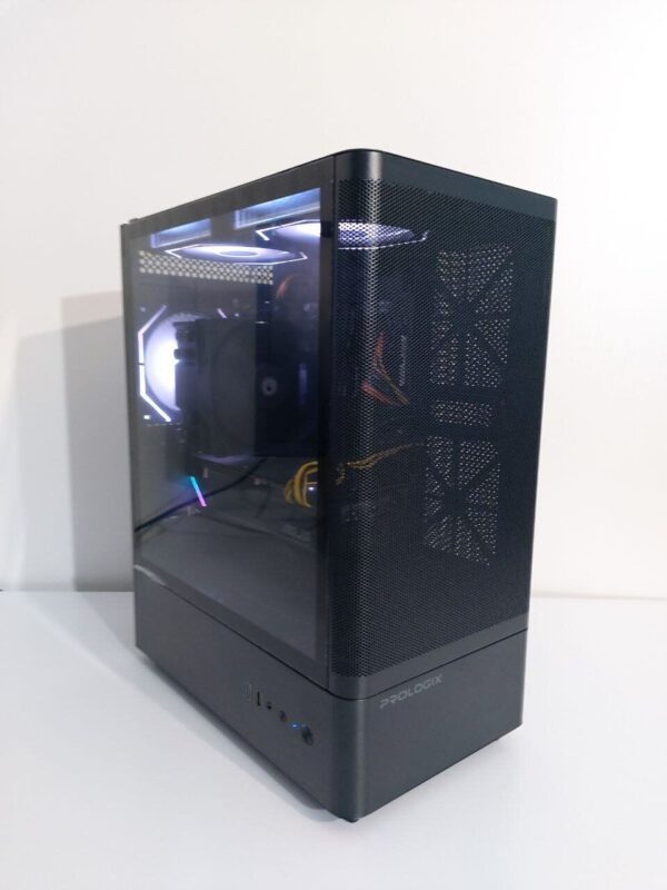Ігровий ПК Prologix GM-01MAB Tower / Intel Core i5-9600K (6 ядер по 3.7 - 4.6 GHz) / 32 GB DDR4 / 250 GB SSD M.2 + 1000 GB HDD / AMD Radeon RX 5700 XT, 8 GB GDDR6, 256-bit / 650W + Кабелі підключення, перехідник, пульт управління