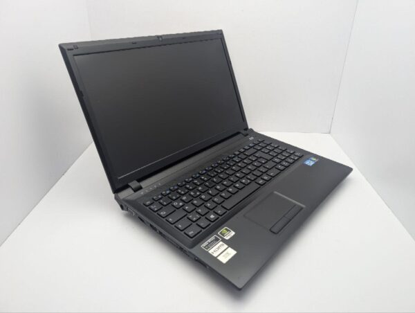 Ноутбук Terra Mobile 1547Q / 15.6" (1366x768) TN / Intel Core i3-3120M (2 (4) ядра по 2.5 GHz) / 6 GB DDR3 / 1000 GB HDD / nVidia GeForce GT 635M, 1 GB GDDR3, 128-bit / WebCam / DVD-ROM - Зображення 6