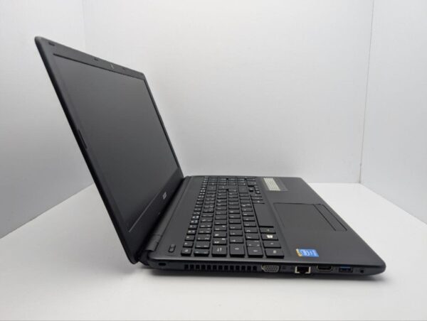 Ноутбук Acer Aspire E1-510 / 15.6" (1366x768) TN / Intel Pentium N3520 (4 ядра по 2.17 - 2.42 GHz) / 8 GB DDR3 / 240 GB SSD / Intel HD Graphics / WebCam / DVD-ROM - Зображення 4