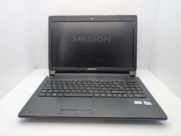 Ноутбук Medion Akoya E6227 / 15.6" (1366x768) TN / Intel Core i7-3630QM (4 (8) ядра по 2.4 - 3.4 GHz) / 8 GB DDR3 / 500 GB HDD / Intel HD Graphics 4000 / WebCam / DVD-ROM - Зображення 3