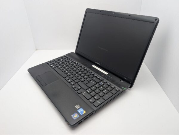 Ноутбук Sony VPC-EB4L1E / 15.6" (1366x768) TN / Intel Core i3-380M (2 ядра по 2.5 GHz) / 6 GB DDR3 / 750 GB HDD / Intel HD Graphics / WebCam / DVD-ROM - Зображення 7