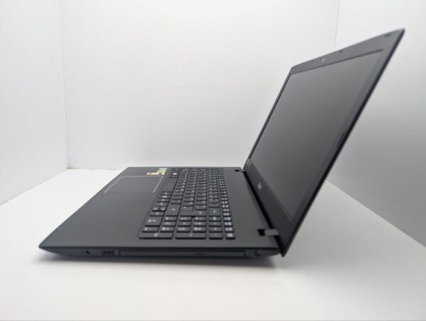 Ноутбук Acer Aspire E5-575G / 15.6" (1920x1080) IPS / Intel Core i7-7500U (2 (4) ядра по 2.7 - 3.5 GHz) / 16 GB DDR4 / 512 GB SSD / nVidia GeForce 940MX, 2 GB GDDR5, 64-bit / WebCam / DVD-ROM - Зображення 4