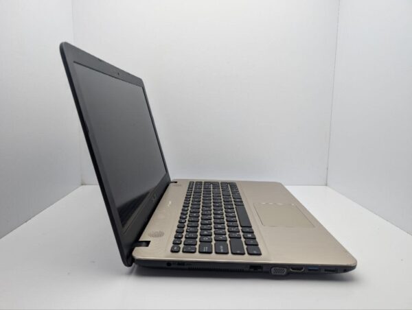 Ноутбук Asus R541N / 15.6" (1920x1080) TN / Intel Pentium N4200 (4 ядра по 2.5 GHz) / 8 GB DDR3 / 500 GB HDD / nVidia GeForce 920MX, 2 GB GDDR3, 64-bit / WebCam - Зображення 4