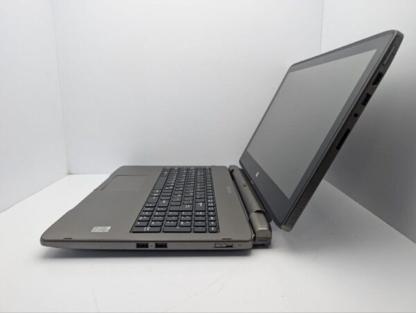 Ноутбук Medion S6214T / 15.6" (1366x768) TN Touch / Intel Pentium N3540 (4 ядра по 2.16 - 2.66 GHz) / 4 GB DDR3 / 60 GB SSD + 500 GB HDD / Intel HD Graphics / WebCam / DVD-ROM / АКБ не тримає - Зображення 5