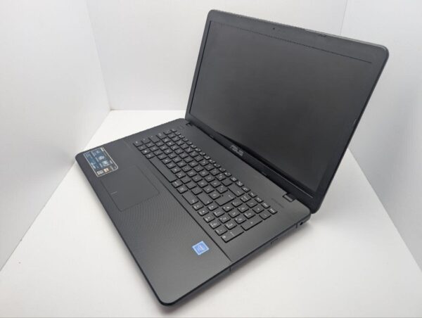 Ноутбук Asus R752N / 17.3" (1600x900) TN / Intel Celeron N3350 (2 ядра по 1.1 - 2.4 GHz) / 8 GB DDR3 / 120 GB SSD / Intel HD Graphics 500 / WebCam / DVD-ROM - Зображення 6