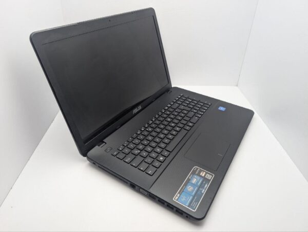 Ноутбук Asus R752N / 17.3" (1600x900) TN / Intel Celeron N3350 (2 ядра по 1.1 - 2.4 GHz) / 8 GB DDR3 / 120 GB SSD / Intel HD Graphics 500 / WebCam / DVD-ROM - Зображення 5