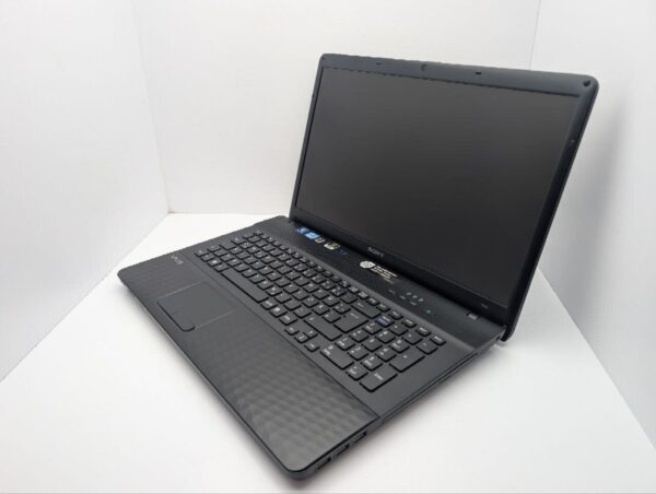 Ноутбук Sony VPCEJ / 17.3" (1600x900) TN / Intel Core i3-2350M (2 (4) ядра по 2.3 GHz) / 6 GB DDR3 / 640 GB HDD / nVidia GeForce 410M, 1 GB GDDR3, 64-bit / WebCam / DVD-ROM - Зображення 7