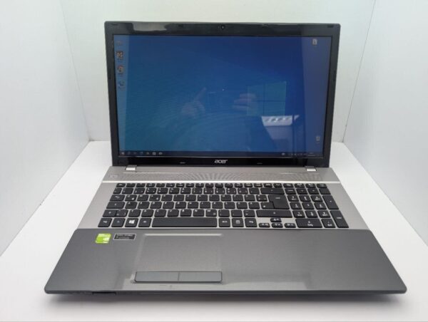 Ноутбук Acer Aspire V3-771G / 17.3" (1600x900) TN / Intel Core i7-2620M (2 (4) ядра по 2.7 - 3.4 GHz) / 8 GB DDR3 / 60 GB SSD + 1000 GB HDD / nVidia GeForce 710M, 2 GB GDDR3, 64-bit / WebCam / DVD-ROM - Зображення 2