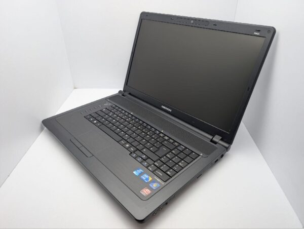 Ноутбук Medion Akoya P8416 / 18.4" (1600x900) TN / Intel Core i3-350M (2 (4) ядра по 2.26 GHz) / 6 GB DDR3 / 500 GB HDD / AMD Radeon HD 4650, 1 GB GDDR3, 128-bit / WebCam / DVD-ROM - Зображення 7