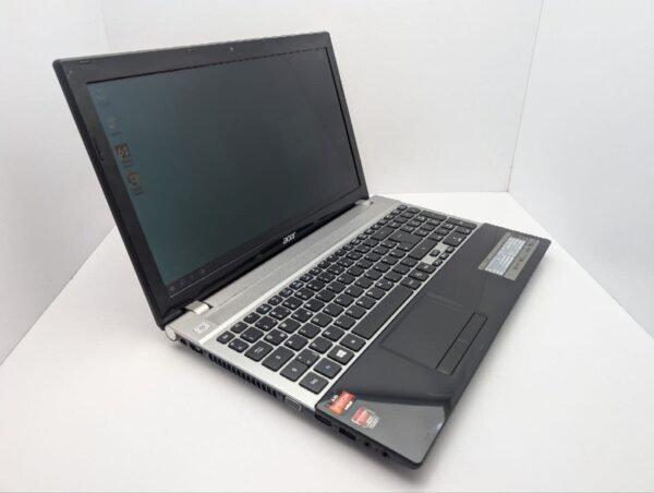 Ноутбук Acer Aspire V3-551G / 15.6" (1366x768) TN / AMD A10-4600M (4 ядра по 2.3 - 3.2 GHz) / 8 GB DDR3 / 1000 GB HDD / AMD Radeon HD 7670M, 2 GB GDDR3, 128-bit / WebCam / DVD-ROM - Зображення 6