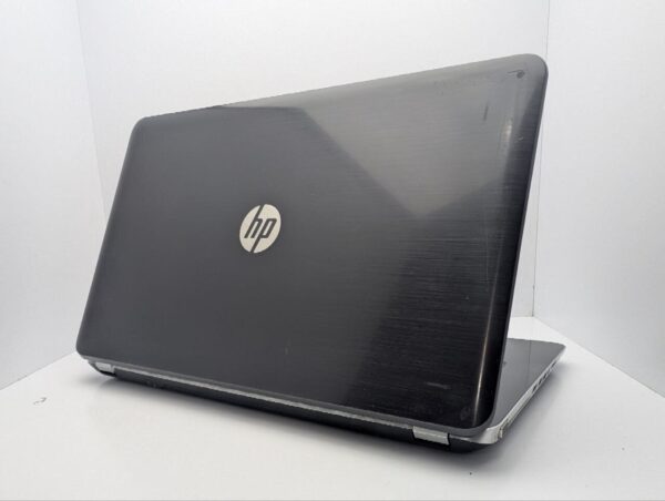 Ноутбук HP Pavillion 17-E / 17.3" (1600x900) TN / AMD A10-5750M (4 ядра по 3.5 GHz) / 8 GB DDR3 / 500 GB HDD / AMD Radeon HD 8670M, 1 GB GDDR3, 64-bit / WebCam / DVD-ROM - Зображення 8
