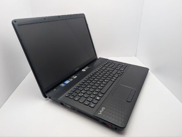 Ноутбук Sony VPCEJ / 17.3" (1600x900) TN / Intel Core i3-2350M (2 (4) ядра по 2.3 GHz) / 6 GB DDR3 / 640 GB HDD / nVidia GeForce 410M, 1 GB GDDR3, 64-bit / WebCam / DVD-ROM - Зображення 6