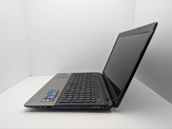 Ноутбук Asus A55V / 15.6" (1366x768) TN / Intel Core i7-3612QM (4 (8) ядра по 2.1 - 3.1 GHz) / 8 GB DDR3 / 240 GB SSD / nVidia GeForce 410M, 1 GB GDDR3, 64-bit / WebCam / DVD-ROM - Зображення 5