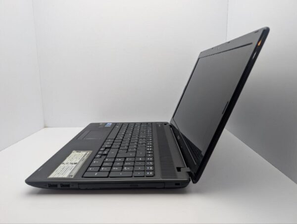 Ноутбук Acer Aspire 5732G / 15.6" (1366x768) TN / Intel Core i5-460M (2 (4) ядра по 2.5 - 2.8 GHz) / 6 GB DDR3 / 500 GB HDD / nVidia GeForce GT 540M, 1 GB GDDR3, 128-bit / WebCam / DVD-ROM - Зображення 5