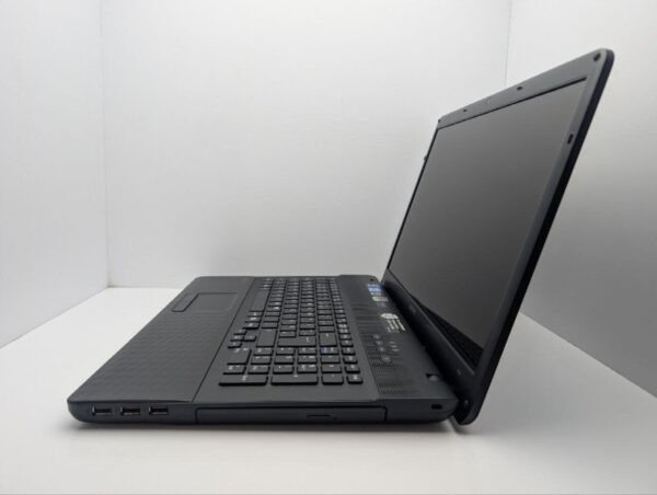 Ноутбук Sony VPCEJ / 17.3" (1600x900) TN / Intel Core i3-2350M (2 (4) ядра по 2.3 GHz) / 6 GB DDR3 / 640 GB HDD / nVidia GeForce 410M, 1 GB GDDR3, 64-bit / WebCam / DVD-ROM - Зображення 5