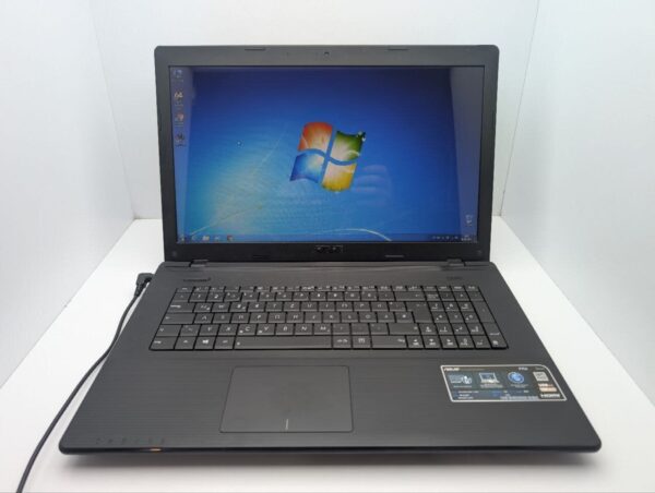 Ноутбук Asus F75A / 17.3'' (1600x900) TN / Intel Pentium B980 (2 ядра по 2.4 GHz) / 8 GB DDR3 / 500 GB HDD / Intel Graphics / WebCam / DVD-ROM - Зображення 2