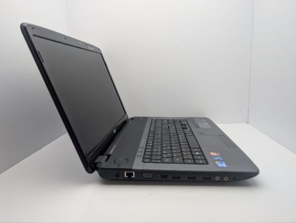 Ноутбук Acer Aspire 7740 / 17.3" (1600x900) TN / Intel Core i5-430M (2 (4) ядра по 2.2 - 2.5 GHz) / 6 GB DDR3 / 640 GB HDD / AMD Radeon HD 5470, 512 MB GDDR5, 64-bit / WebCam / DVD-ROM - Зображення 4