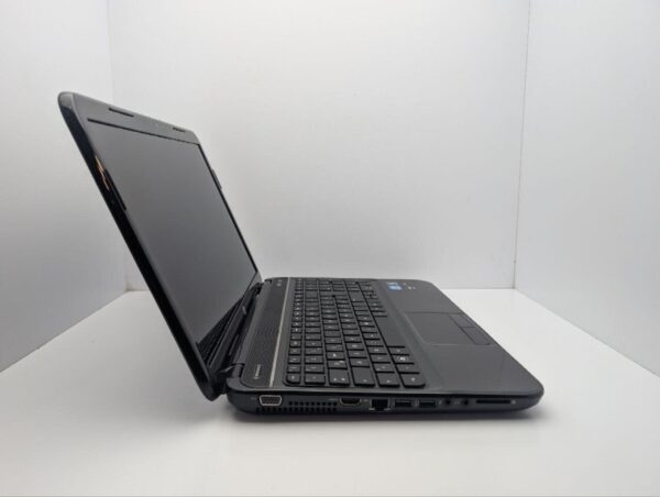 Ноутбук HP g6-2009sg / 15.6" (1366x768) TN / Intel Core i5-3210M (2 (4) ядра по 2.5 - 3.1 GHz) / 8 GB DDR3 / 500 GB HDD / AMD Radeon HD 7610M, 1 GB GDDR3, 128-bit / WebCam / DVD-ROM - Зображення 4