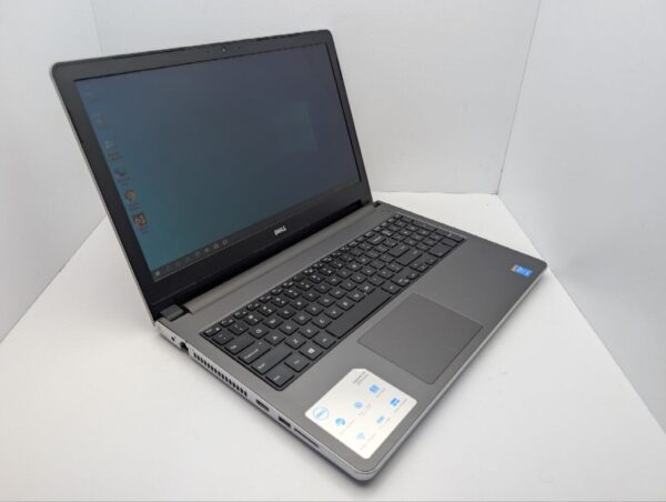 Ноутбук Dell Inspiron 15 5528 / 15.6" (1366x768) TN / Intel Core i5-5200U (2 (4) ядра по 2.2 - 2.7 GHz) / 8 GB DDR3 / 240 GB SSD / Intel HD Graphics 5500 / WebCam / DVD-ROM - Зображення 6