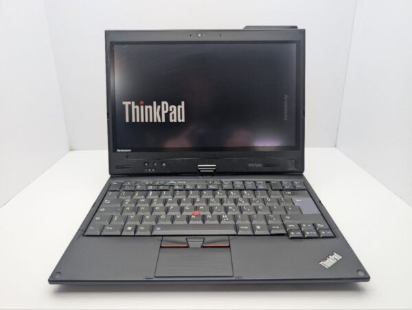 Нетбук Lenovo ThinkPad X220 / 12.5" (1366x768) TN Touch / Intel Core i7-2620M (2 (4) ядра по 2.7 - 3.4 GHz) / 8 GB DDR3 / 120 GB SSD / Intel HD Graphics 3000 / WebCam - Зображення 2