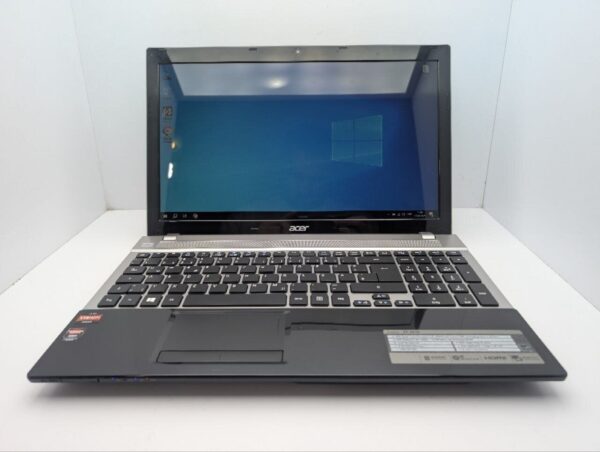 Ноутбук Acer Aspire V3-551G / 15.6" (1366x768) TN / AMD A10-4600M (4 ядра по 2.3 - 3.2 GHz) / 8 GB DDR3 / 1000 GB HDD / AMD Radeon HD 7670M, 2 GB GDDR3, 128-bit / WebCam / DVD-ROM - Зображення 2