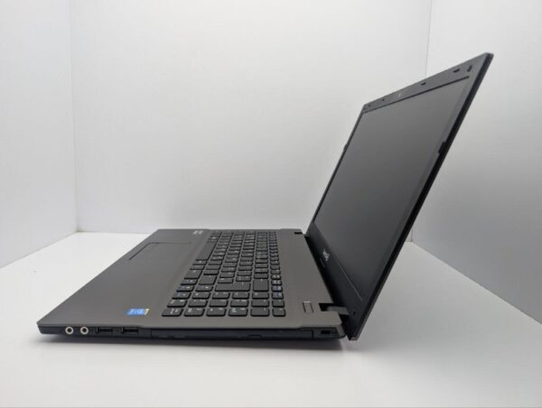 Ноутбук Terra Mobile 1529H / 15.6" (1366x768) TN / Intel Core i5-4210M (2 (4) ядра по 2.6 - 3.2 GHz) / 8 GB DDR3 / 500 GB HDD / Intel HD Graphics 4600 / WevCam / DVD-ROM - Зображення 5
