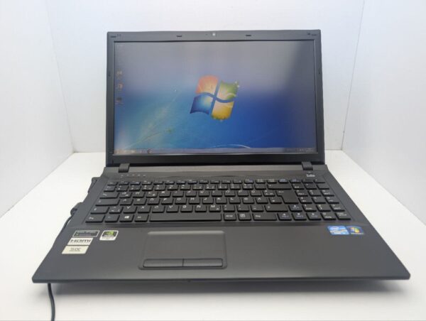 Ноутбук Terra Mobile 1547Q / 15.6" (1366x768) TN / Intel Core i3-3120M (2 (4) ядра по 2.5 GHz) / 6 GB DDR3 / 1000 GB HDD / nVidia GeForce GT 635M, 1 GB GDDR3, 128-bit / WebCam / DVD-ROM - Зображення 2