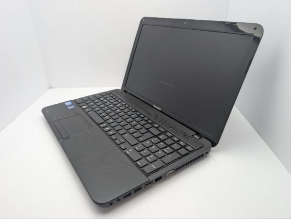 Ноутбук Toshiba Satellite C855 / 15.6" (1366x768) TN / Intel Core i3-2350M (2 (4) ядра по 2.3 GHz) / 6 GB DDR3 / 500 GB HDD / Intel HD Graphics 3000 / WebCam - Зображення 7