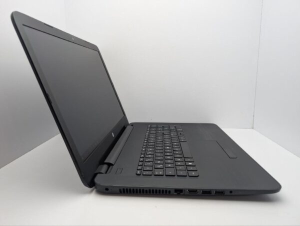 Ноутбук HP 17-x047ng / 17.3" (1600x900) TN / Intel Pentium N3540 (4 ядра по 2.16 - 2.66 GHz) / 8 GB DDR3 / 120 GB SSD / Intel HD Graphics / WebCam / DVD-ROM - Зображення 4