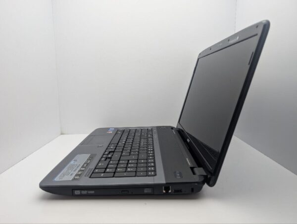 Ноутбук Acer Aspire 7740 / 17.3" (1600x900) TN / Intel Core i5-430M (2 (4) ядра по 2.2 - 2.5 GHz) / 6 GB DDR3 / 640 GB HDD / AMD Radeon HD 5470, 512 MB GDDR5, 64-bit / WebCam / DVD-ROM - Зображення 5