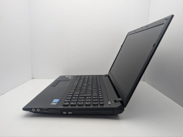 Ноутбук Terra Mobile 1547Q / 15.6" (1366x768) TN / Intel Core i3-3120M (2 (4) ядра по 2.5 GHz) / 6 GB DDR3 / 1000 GB HDD / nVidia GeForce GT 635M, 1 GB GDDR3, 128-bit / WebCam / DVD-ROM - Зображення 5