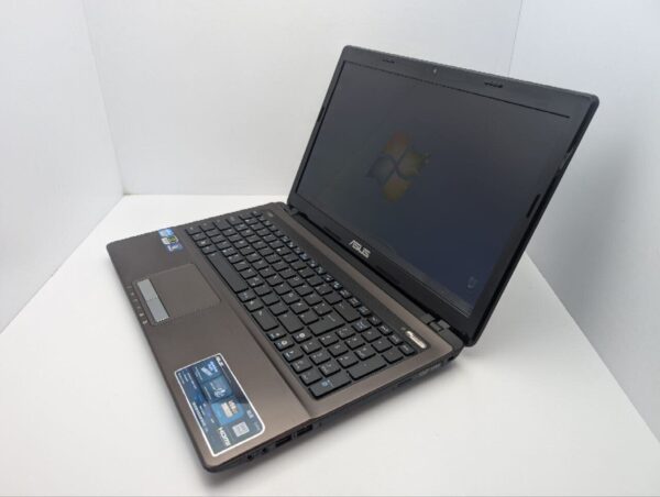 Ноутбук Asus A53S / 15.6" (1366x768) TN / Intel Core i5-2450M (2 (4) ядра по 2.5 - 3.1 GHz) / 8 GB DDR3 / 500 GB HDD / nVidia GeForce GT 630M, 1 GB GDDR5, 128-bit / WebCam / DVD-ROM - Зображення 7