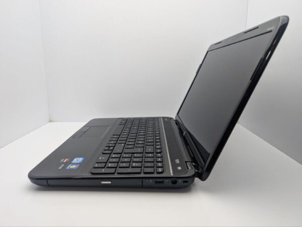 Ноутбук HP g6-2009sg / 15.6" (1366x768) TN / Intel Core i5-3210M (2 (4) ядра по 2.5 - 3.1 GHz) / 8 GB DDR3 / 500 GB HDD / AMD Radeon HD 7610M, 1 GB GDDR3, 128-bit / WebCam / DVD-ROM - Зображення 5