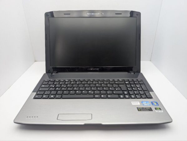 Ноутбук Medion Akoya P6812 / 15.6" (1366x768) TN / Intel Core i3-2330M (2 (4) ядра по 2.2 GHz) / 6 GB DDR3 / 750 GB HDD / nVidia GeForce GT 555M, 1 GB GDDR3, 128-bit / WebCam - Зображення 3