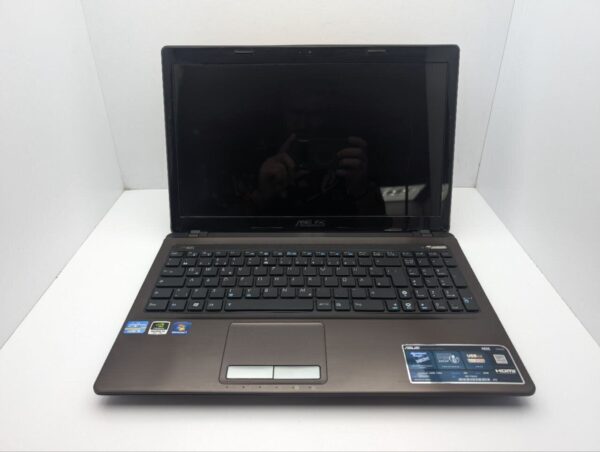Ноутбук Asus A53S / 15.6" (1366x768) TN / Intel Core i5-2450M (2 (4) ядра по 2.5 - 3.1 GHz) / 8 GB DDR3 / 500 GB HDD / nVidia GeForce GT 630M, 1 GB GDDR5, 128-bit / WebCam / DVD-ROM - Зображення 3