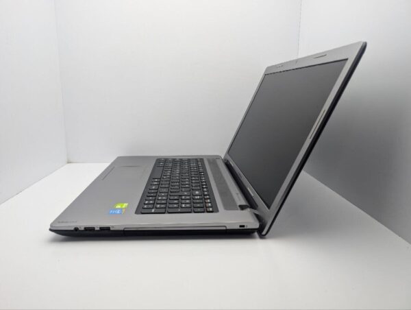 Ноутбук Б-клас Lenovo IdeaPad Z710 / 17.3" (1600x900) TN / Intel Core i5-4200M (2 (4) ядра по 2.5 - 3.1 GHz) / 8 GB DDR3 / 1000 GB HDD / nVidia GeForce GT 740M, 2 GB GDDR3, 64-bit / WebCam / DVD-ROM - Зображення 6