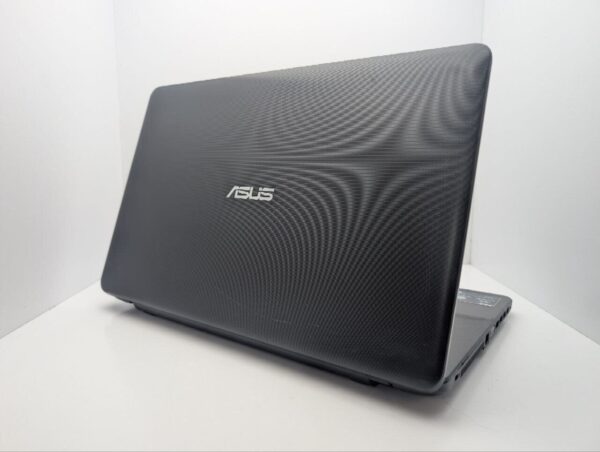 Ноутбук Asus R752N / 17.3" (1600x900) TN / Intel Celeron N3350 (2 ядра по 1.1 - 2.4 GHz) / 8 GB DDR3 / 120 GB SSD / Intel HD Graphics 500 / WebCam / DVD-ROM - Зображення 7