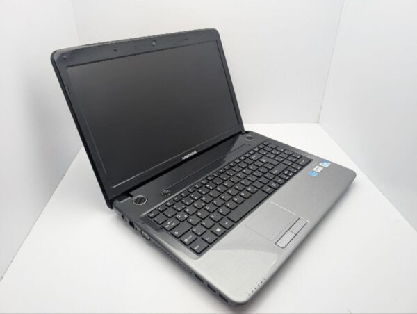 Ноутбук Medion Akoya E6234 / 15.6" (1366x768) TN / Intel Pentium 2020M (2 ядра по 2.4 GHz) / 6 GB DDR3 / 500 GB HDD / Intel HD Graphics / WebCam / DVD-ROM - Зображення 6