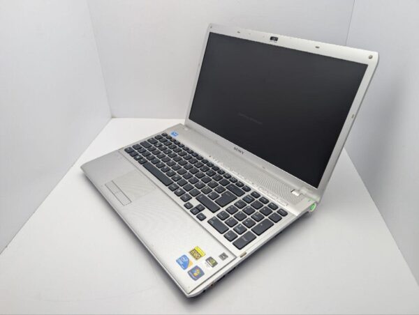 Ноутбук Sony VPCF1 / 16.4" (1920x1080) TN / Intel Core i5-560M (2 (4) ядра по 2.6 - 3.2 GHz) / 8 GB DDR3 / 500 GB HDD / nVidia GeForce GT 425M, 1 GB GDDR3, 128-bit / WebCam / DVD-ROM - Зображення 7