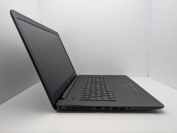 Ноутбук HP 17-bs077ng / 17.3" (1600x900) TN / Intel Celeron N3060 (2 ядра по 1.6 - 2.4 GHz) / 8 GB DDR3 / 120 GB SSD / Intel HD Graphics / WebCam - Зображення 4