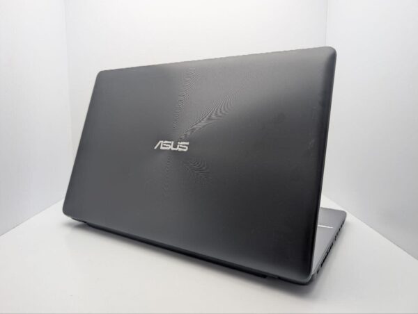 Ноутбук Asus X750 / 17.3'' (1600x900) TN / Intel Core i5-4200U (2 (4) ядра по 1.6 - 2.6 GHz) / 16 GB DDR3 / 1000 GB HDD / nVidia GeForce GT 740M, 2 GB GDDR3, 64-bit / WebCam / DVD-ROM - Зображення 8